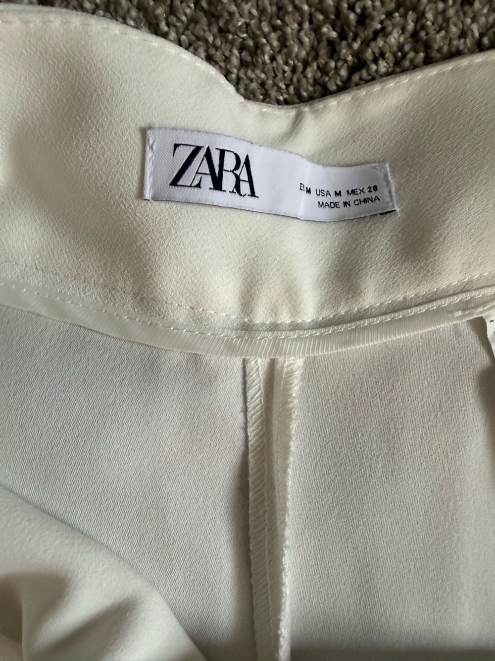 LOT OF 5  Pants Size M/6. ZARA, Zara Woman, Max Studio, GAP, Petal & Pup - Picture 10 of 16